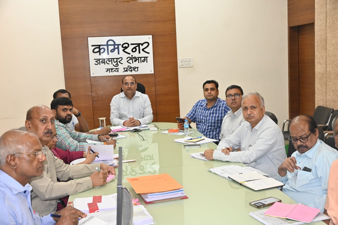 संभाग आयुक्त धनंजय सिंह